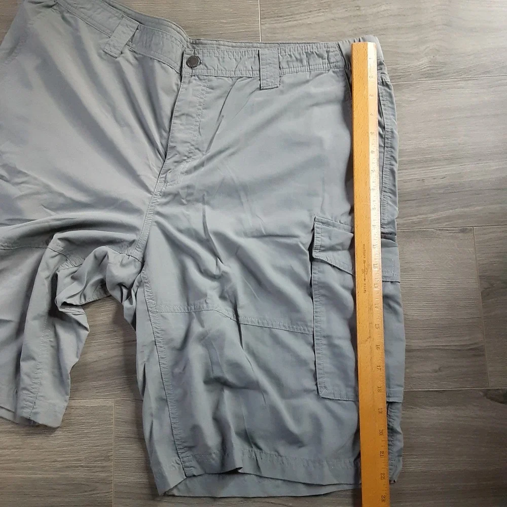Columbia Mens Gray Nylon Ripstop Cargo Hiking Shorts 42W 12L Outdoor Utility
